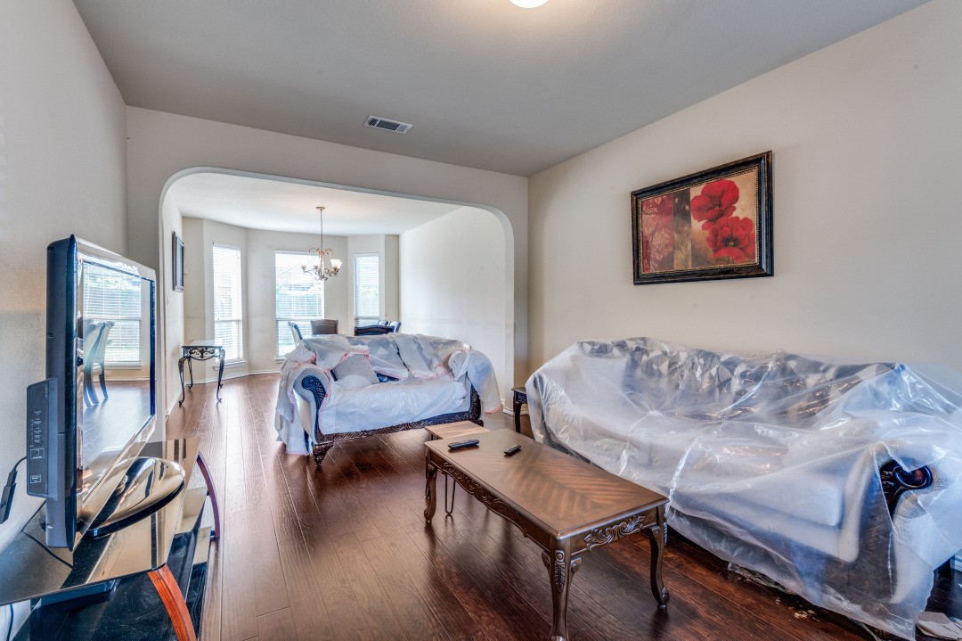 2904 Crystal Way