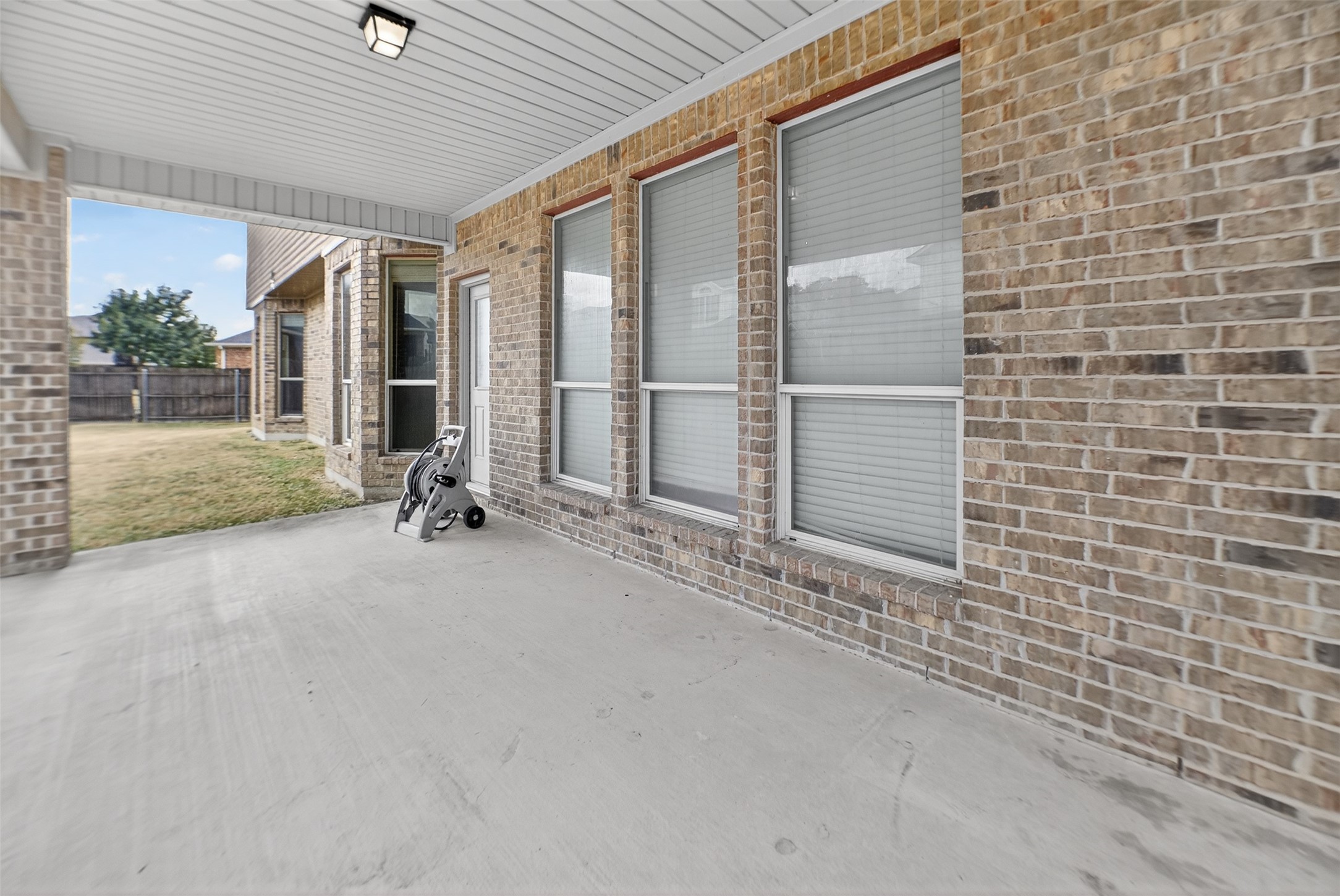 2904 Crystal Way