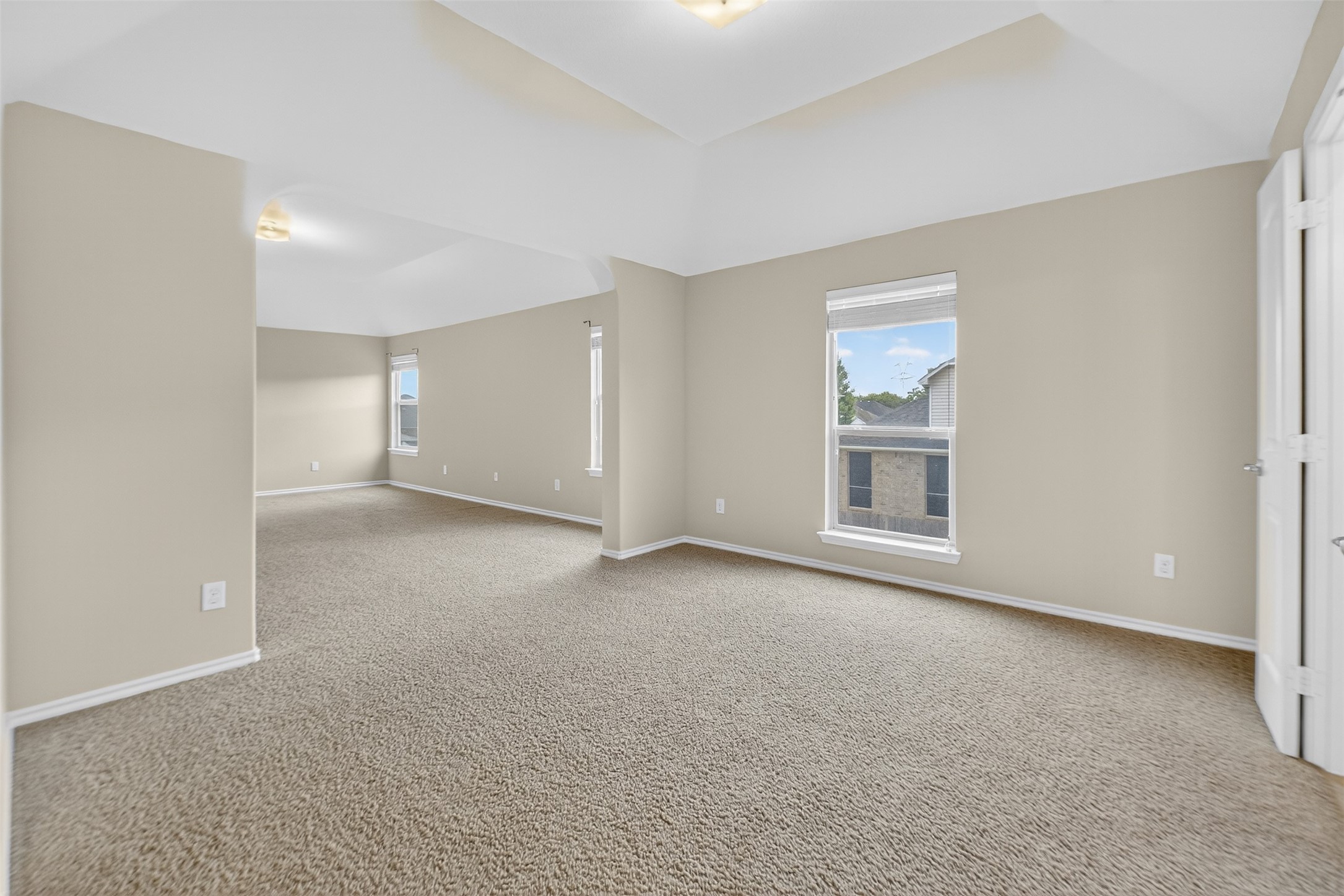 2904 Crystal Way