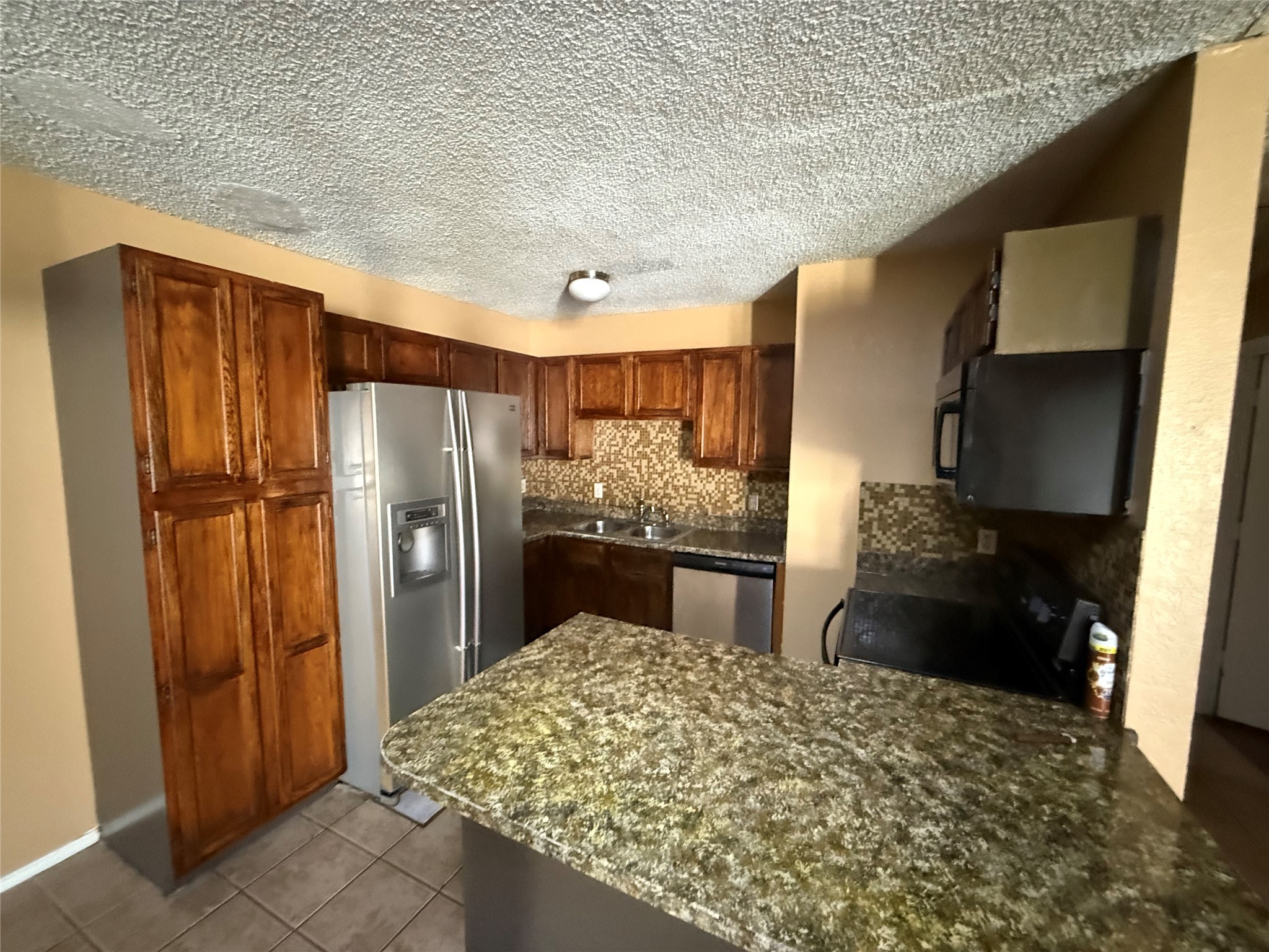 4316 Elliott Oaks Drive