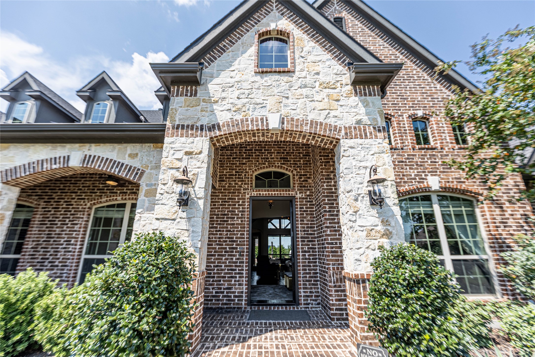 1220 Highland Drive