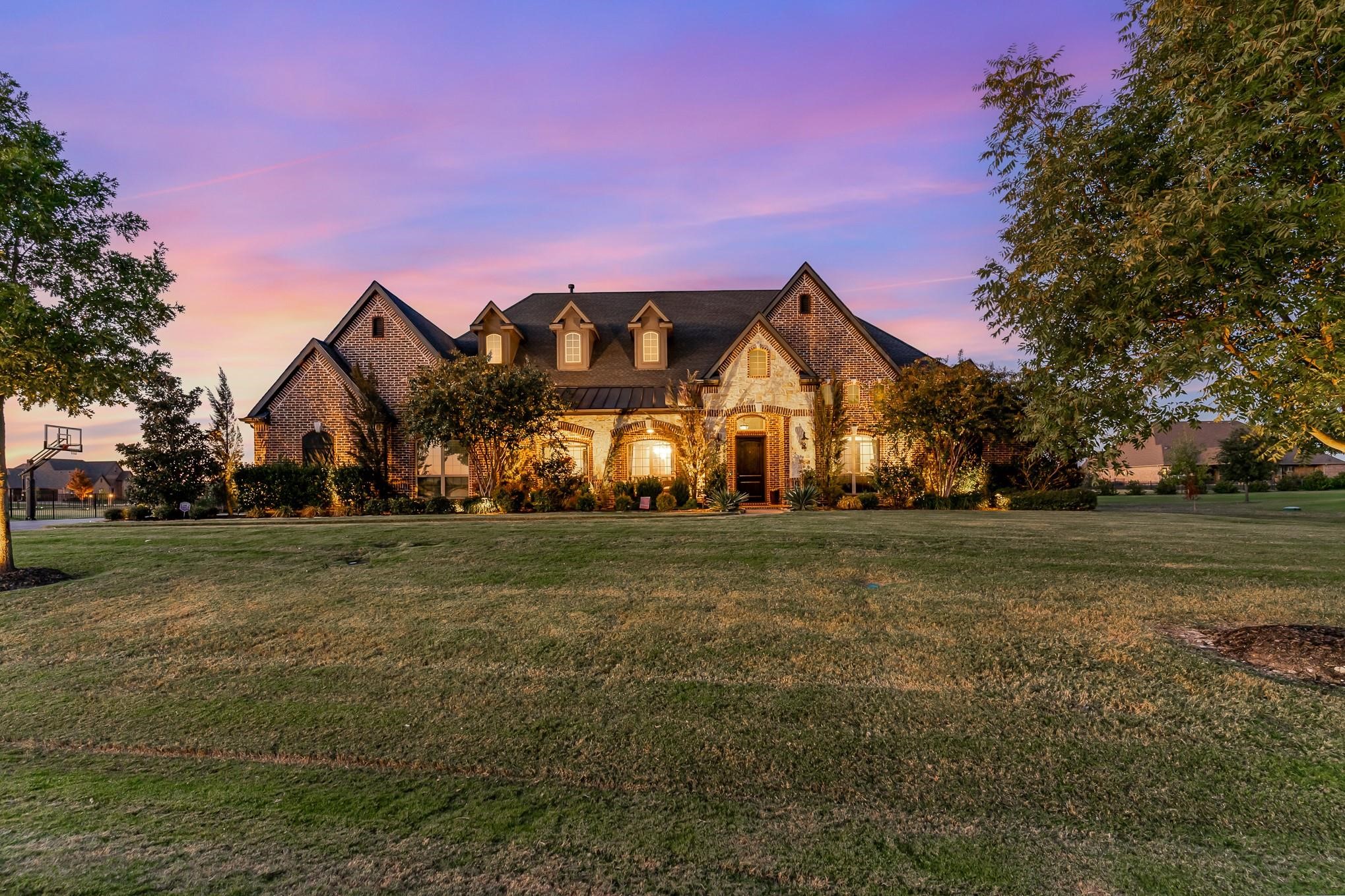 1220 Highland Drive