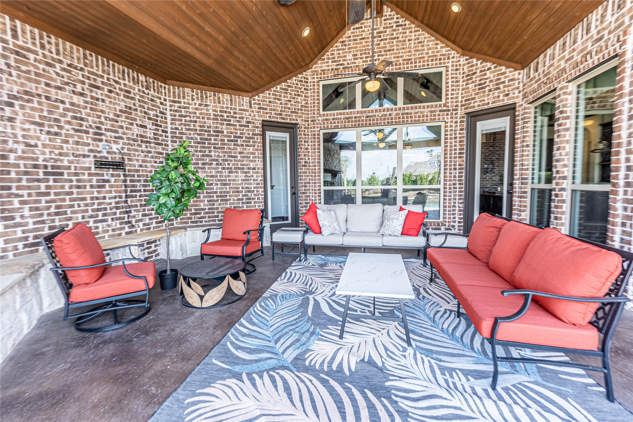 1220 Highland Drive