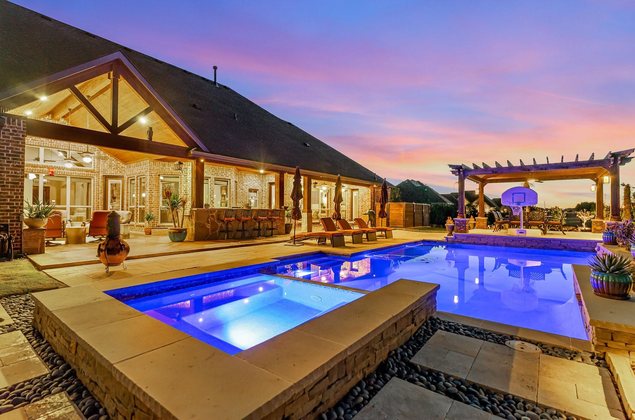 1220 Highland Drive
