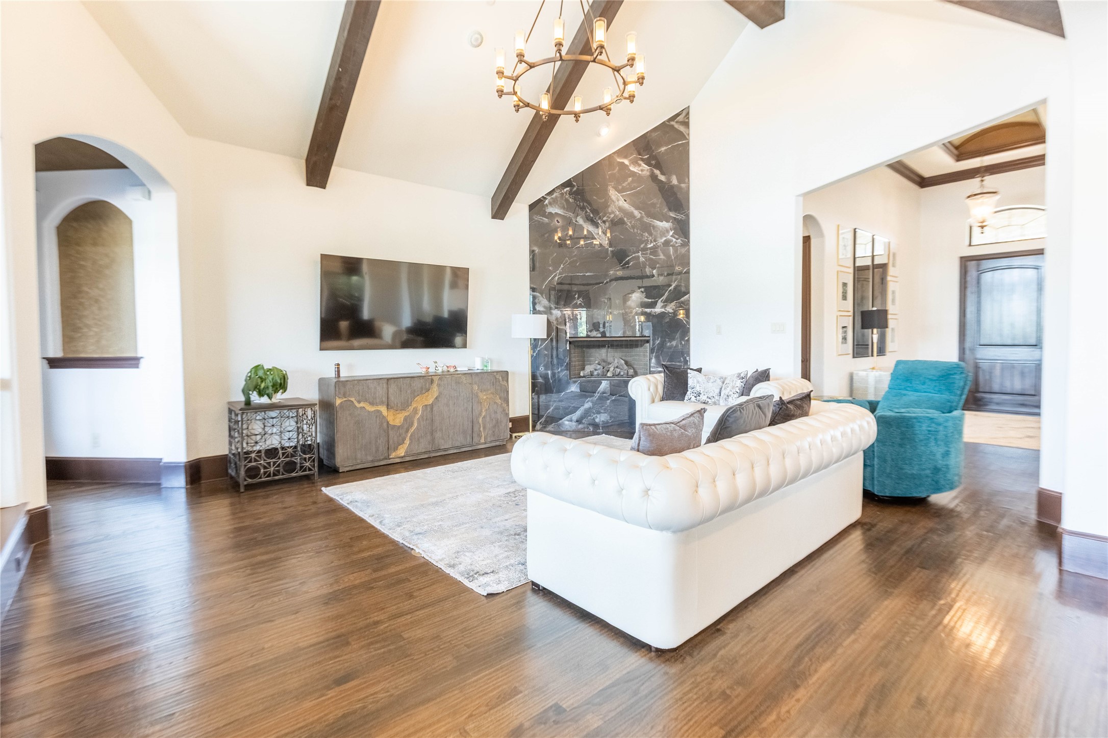 1220 Highland Drive