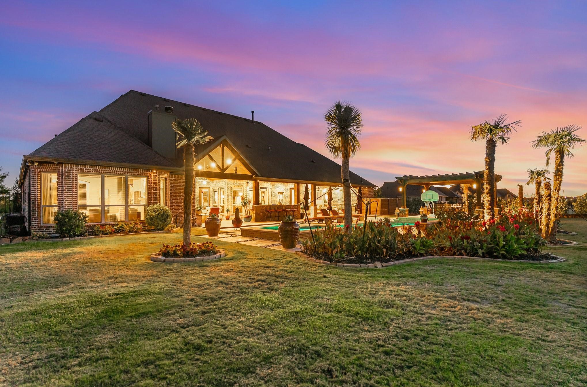 1220 Highland Drive
