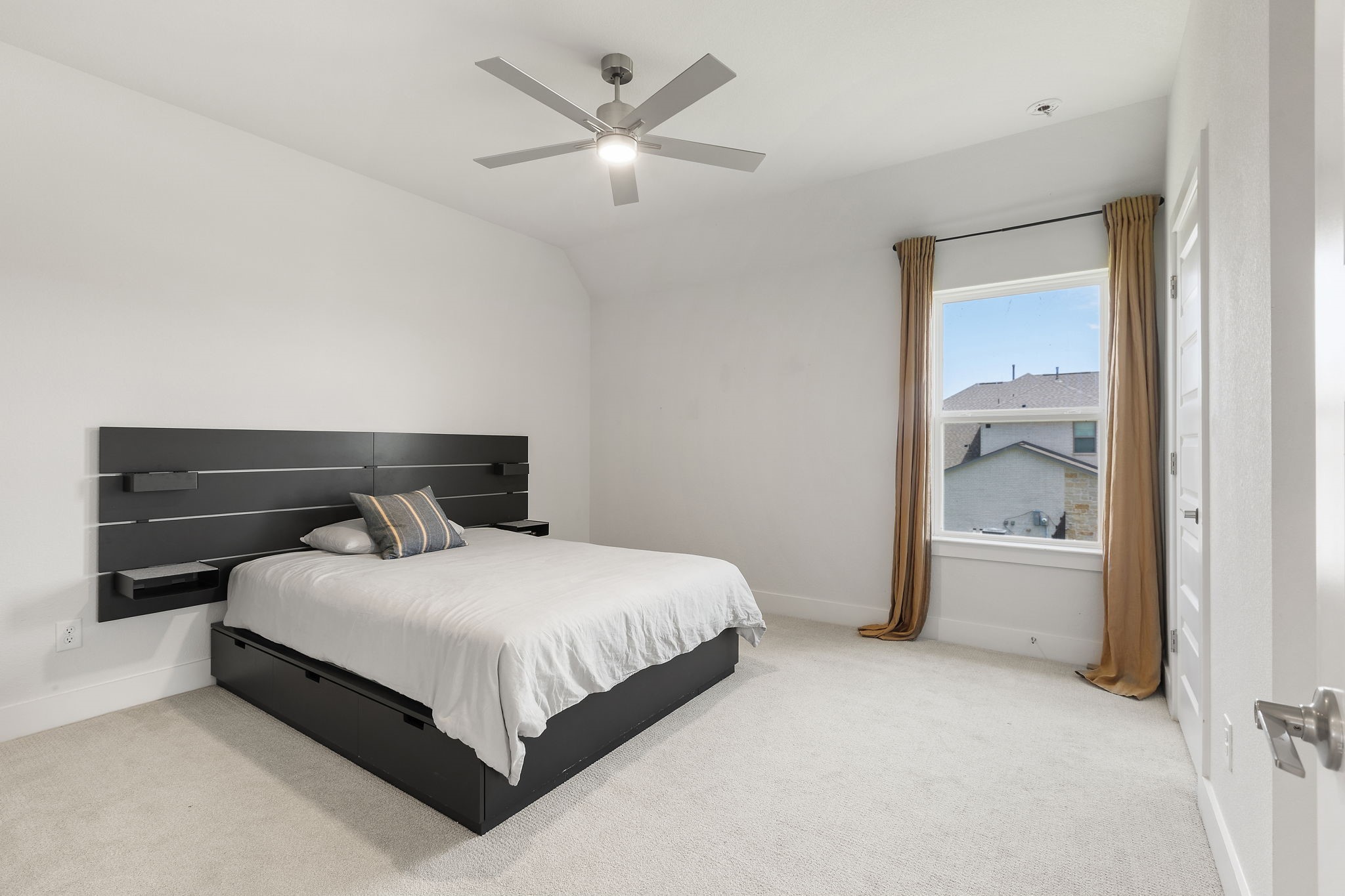 1125 Sugar Bars Drive