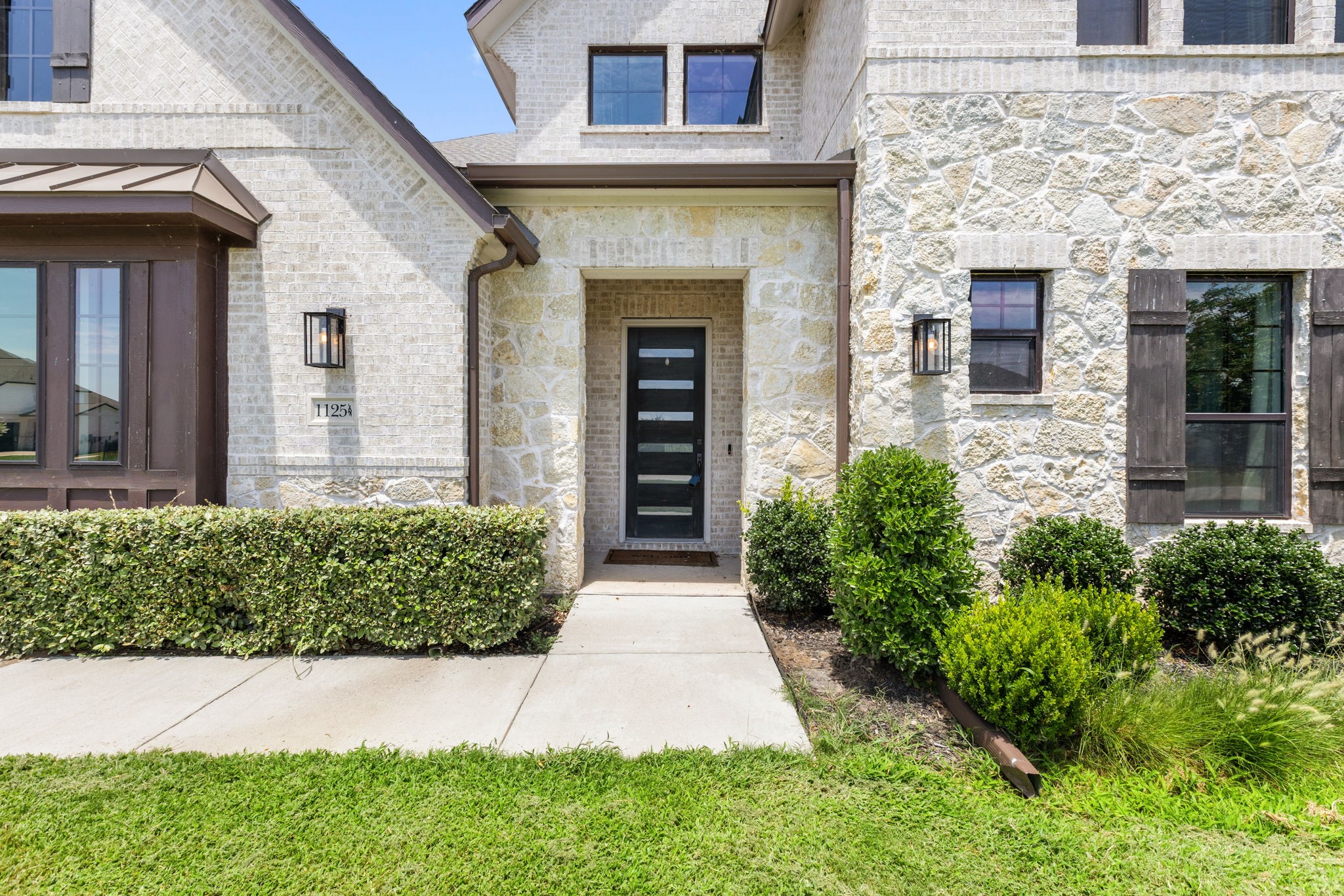 1125 Sugar Bars Drive