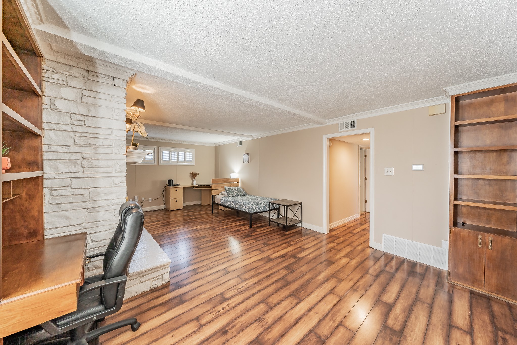 6924 Richlynn Terrace