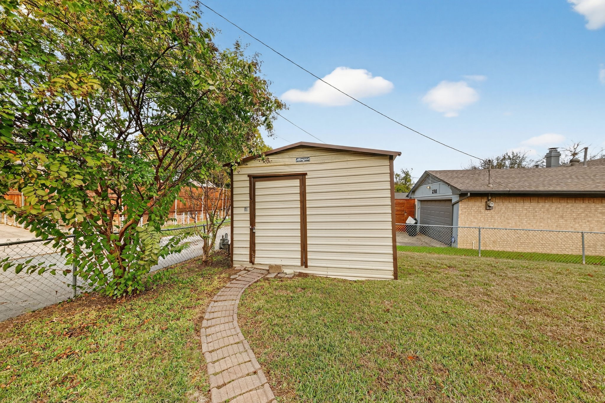 2315 Larchmont Drive