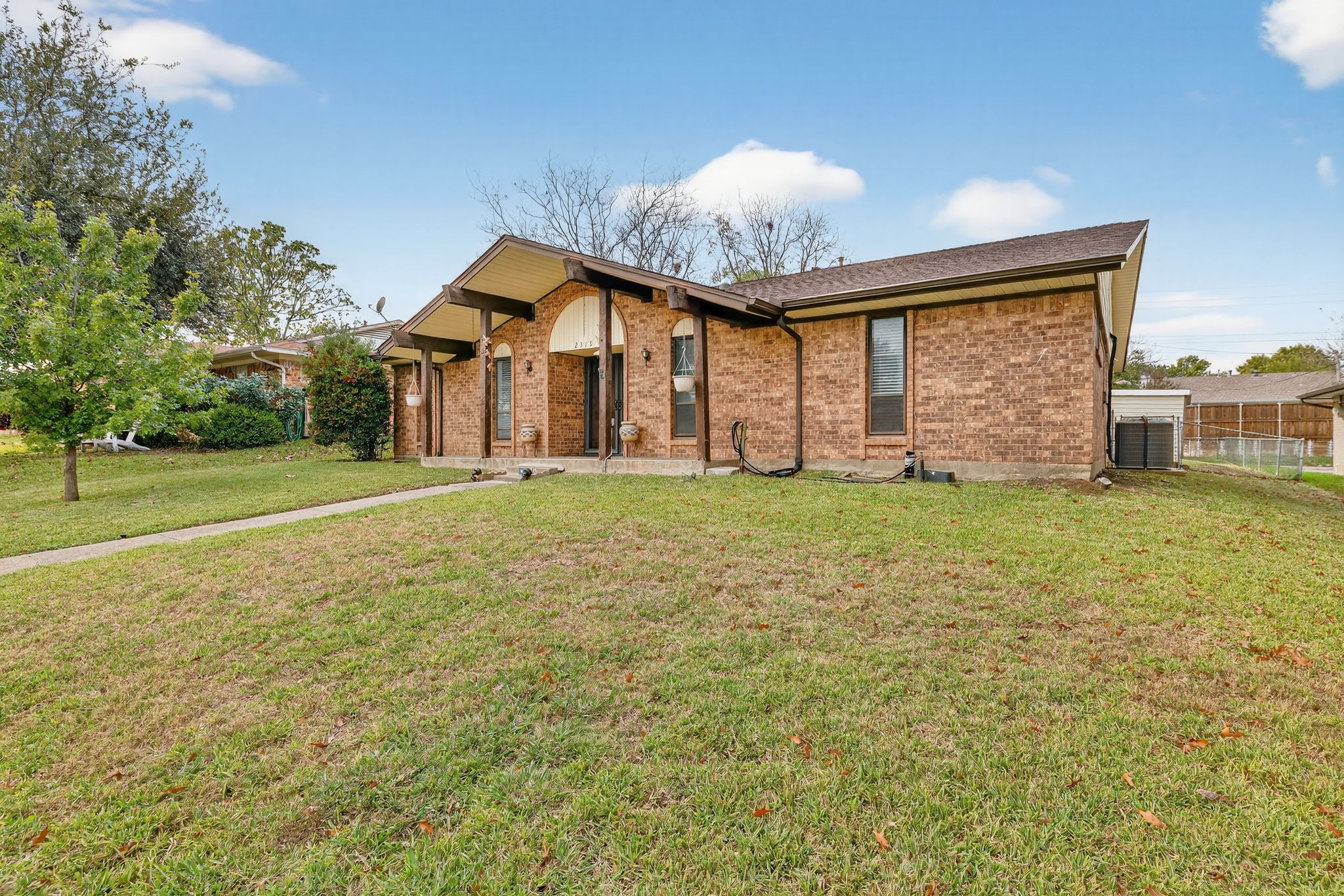 2315 Larchmont Drive