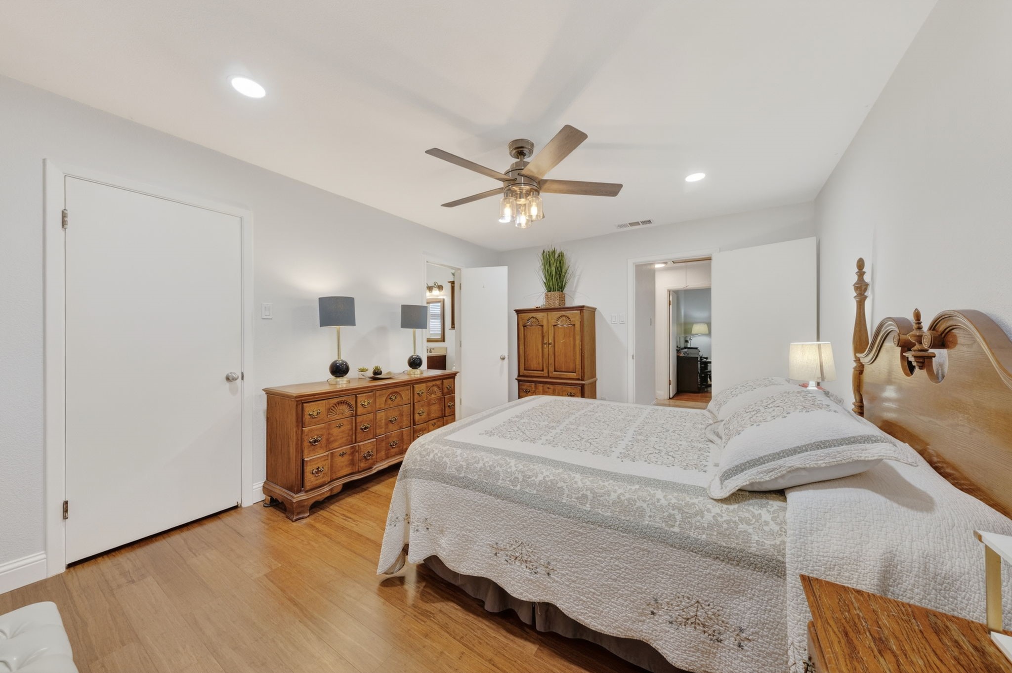 2315 Larchmont Drive