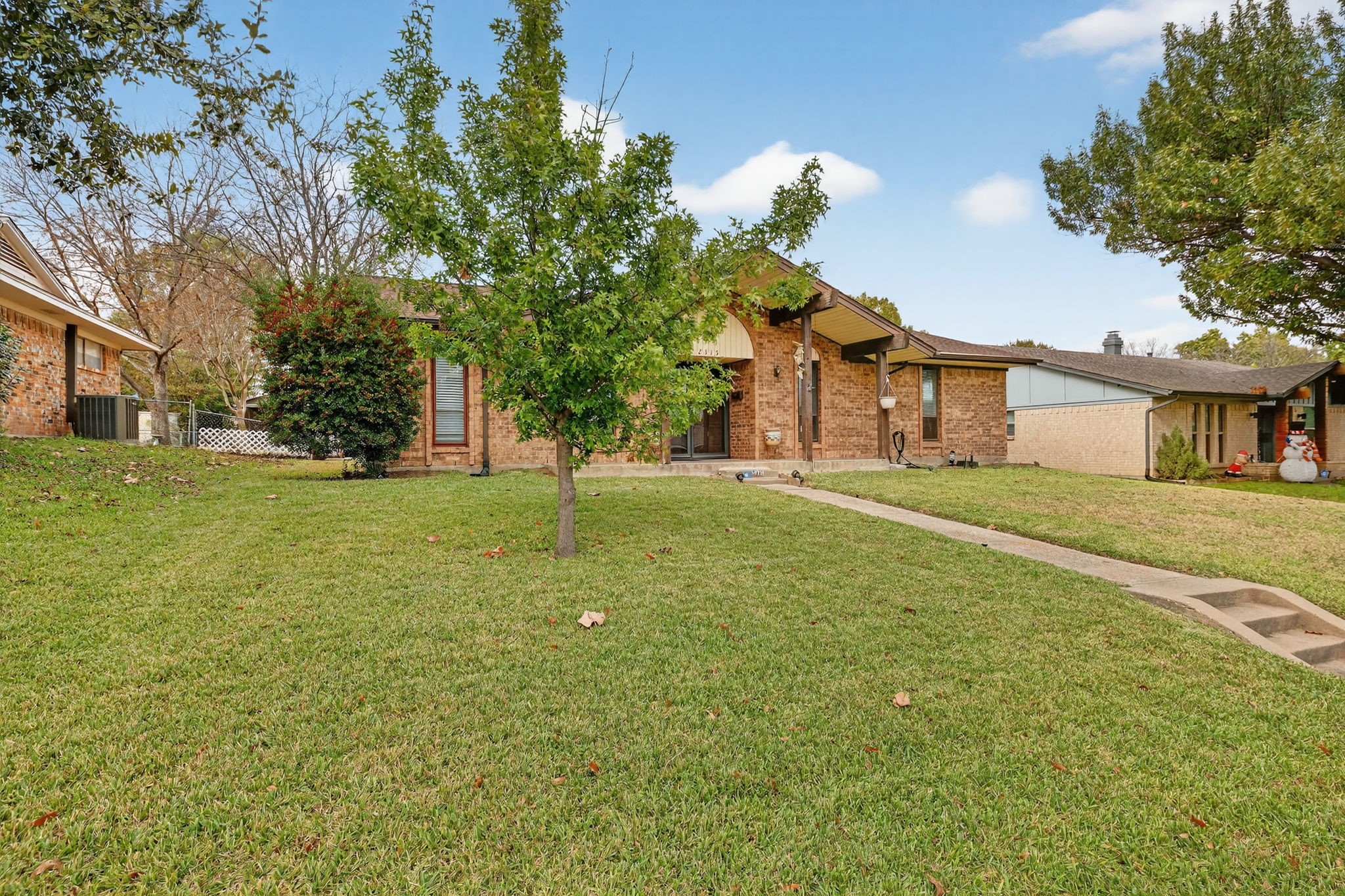 2315 Larchmont Drive