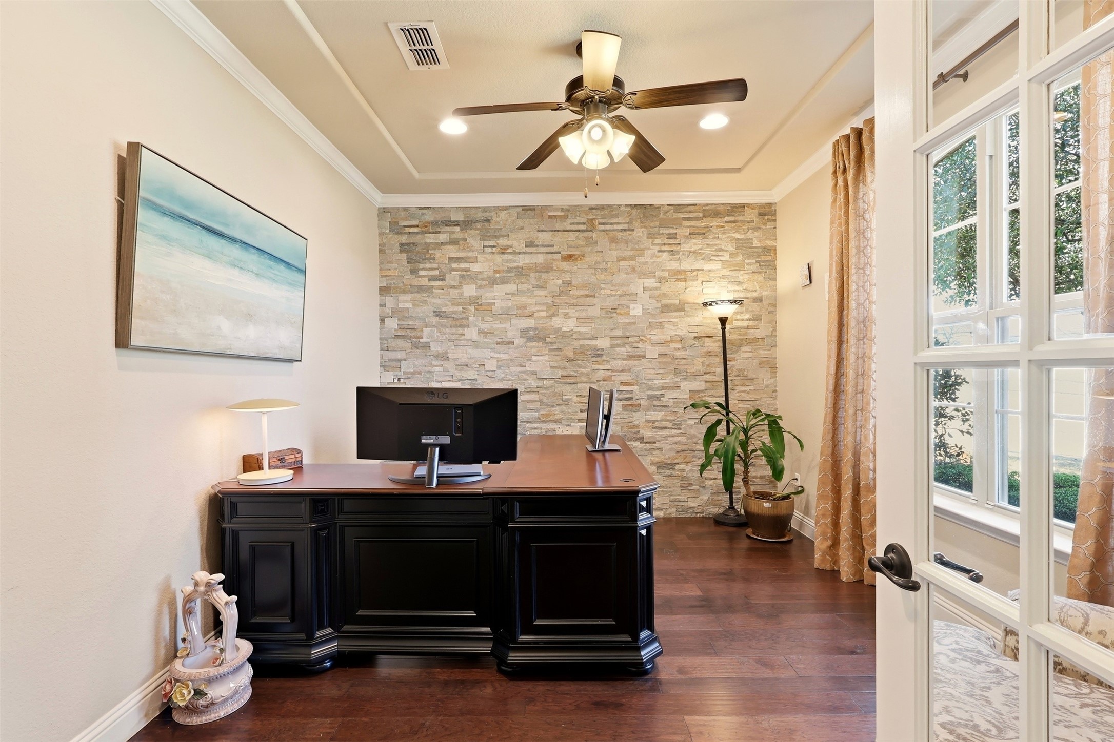 917 Navasota Trail