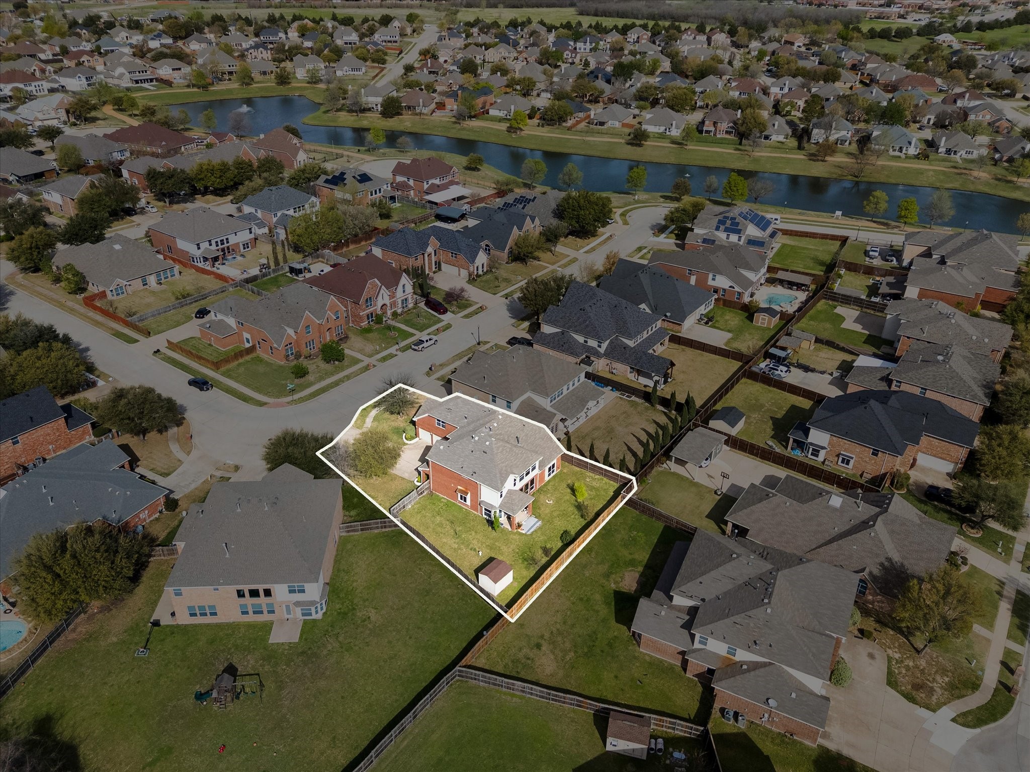 5556 Nacogdoches Trail