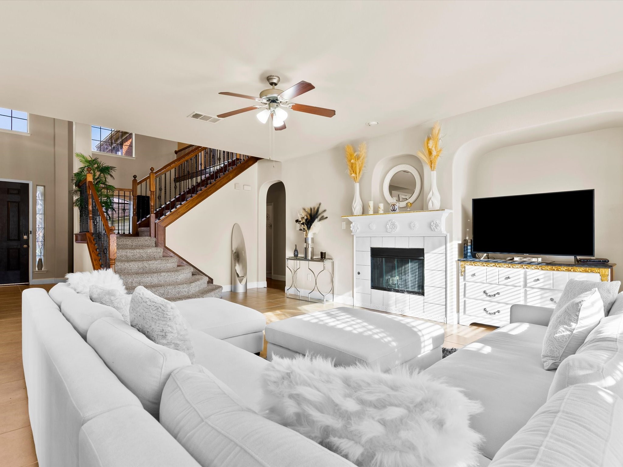 5556 Nacogdoches Trail