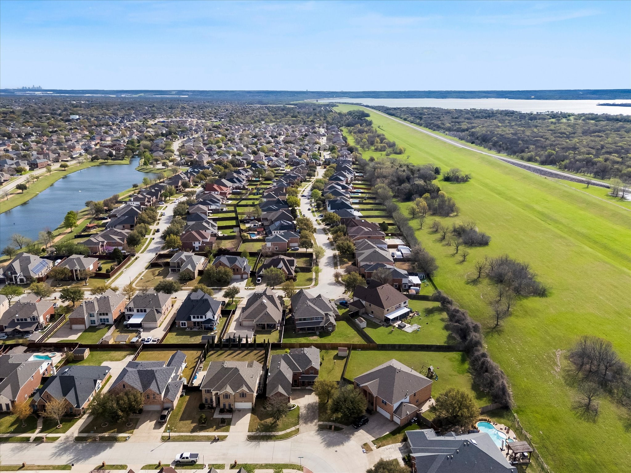 5556 Nacogdoches Trail