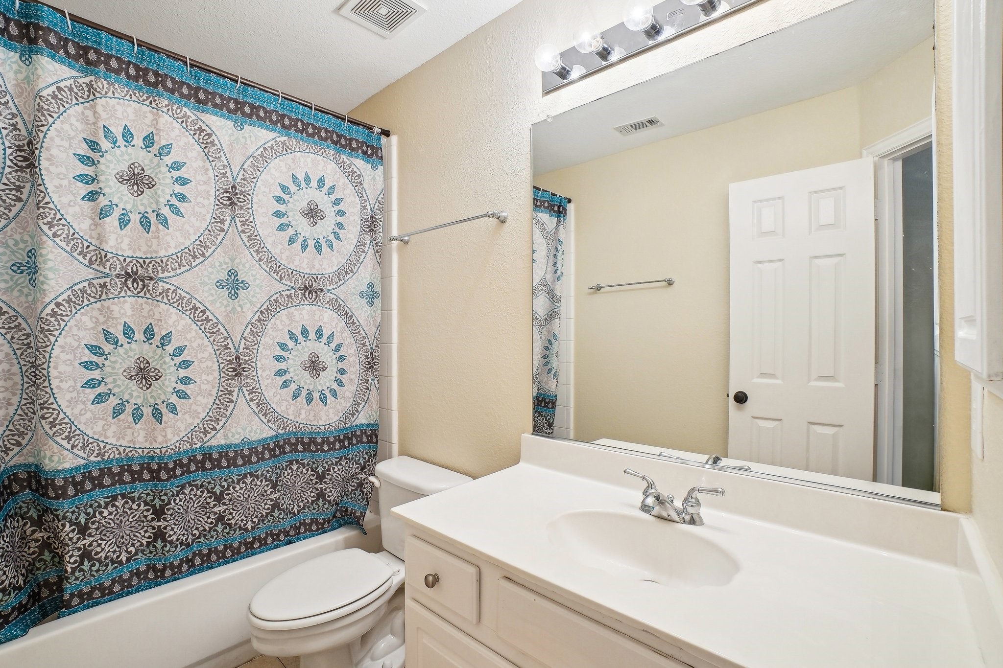 2728 Vista Bluff Boulevard