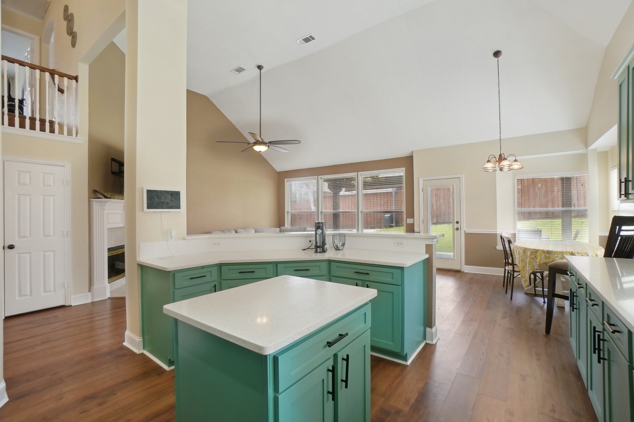 2728 Vista Bluff Boulevard