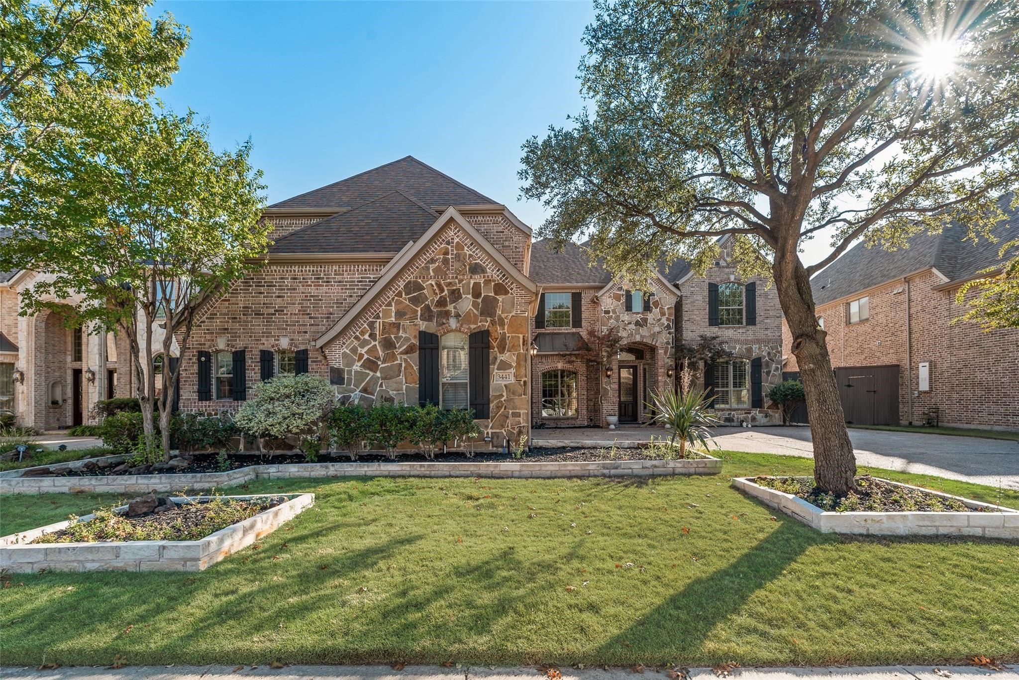 3441 Shaddock Creek Ln