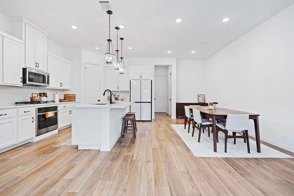 6435 Baritone Court