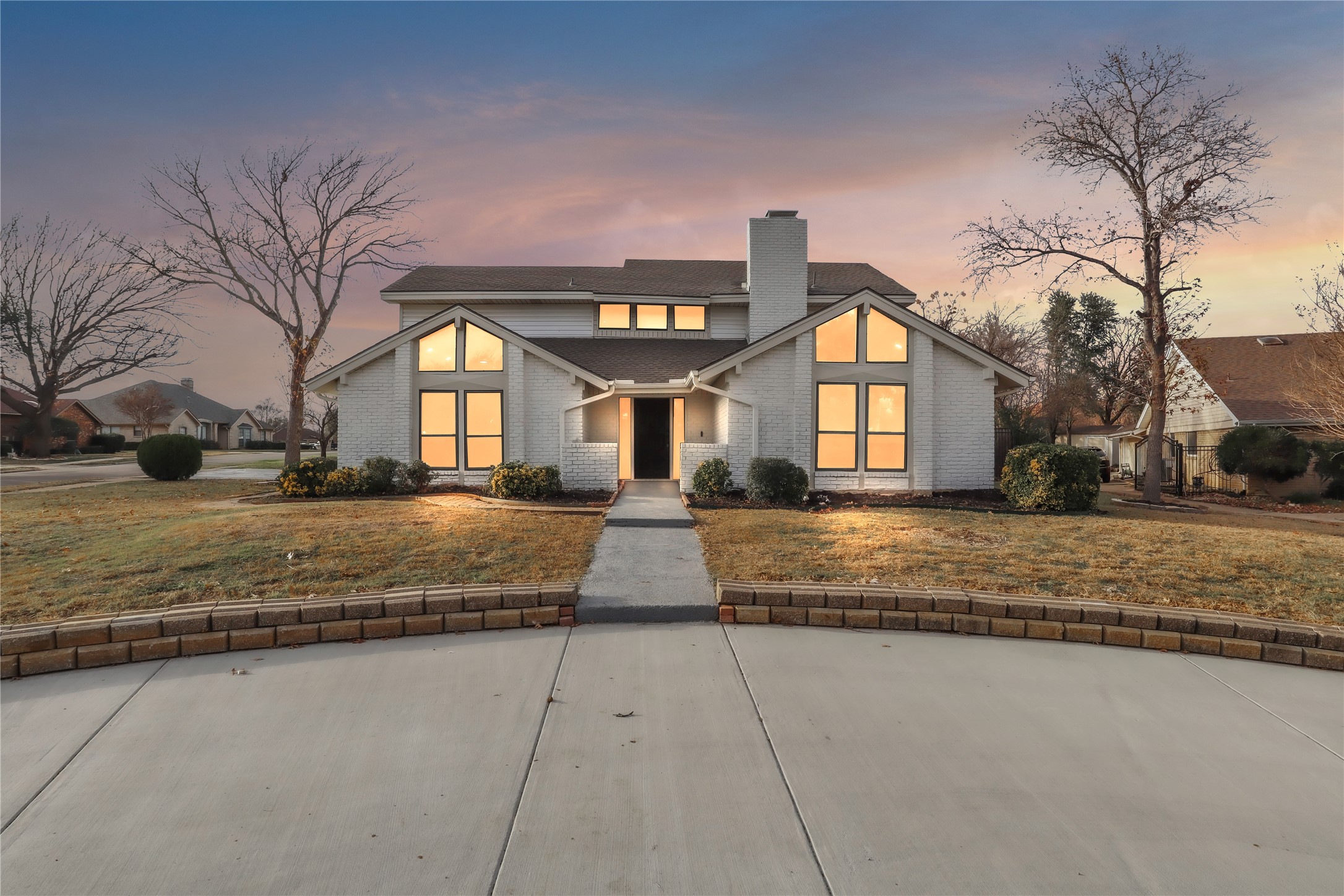 600 Flintridge Court