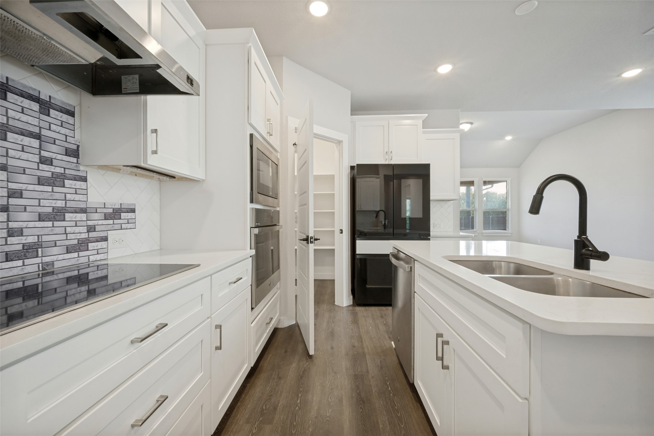 1234 Stagecoach Trail