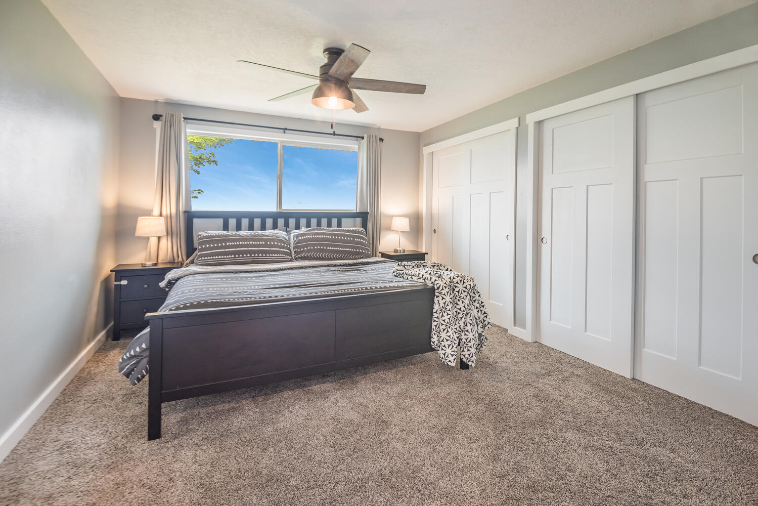 17435 Hahlen Avenue W