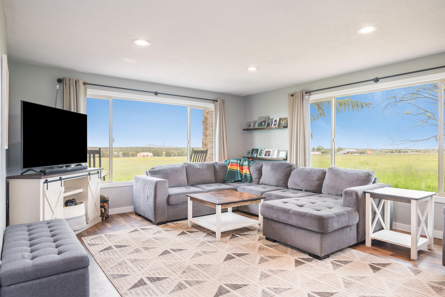 17435 Hahlen Avenue W