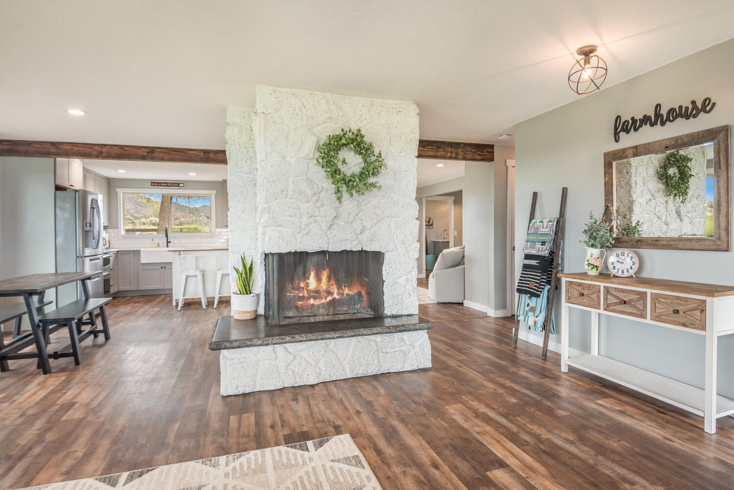 17435 Hahlen Avenue W