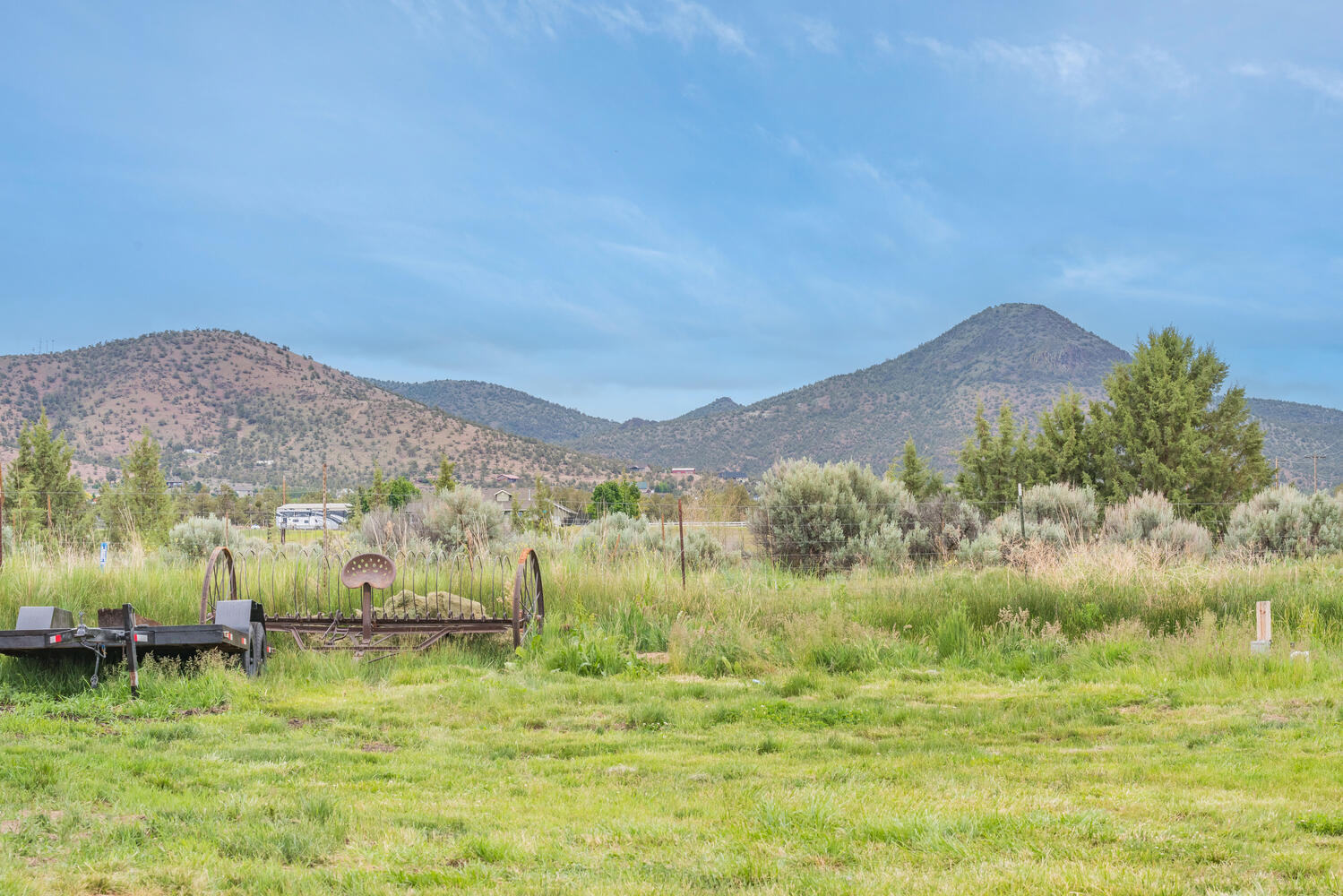 17435 Hahlen Avenue W