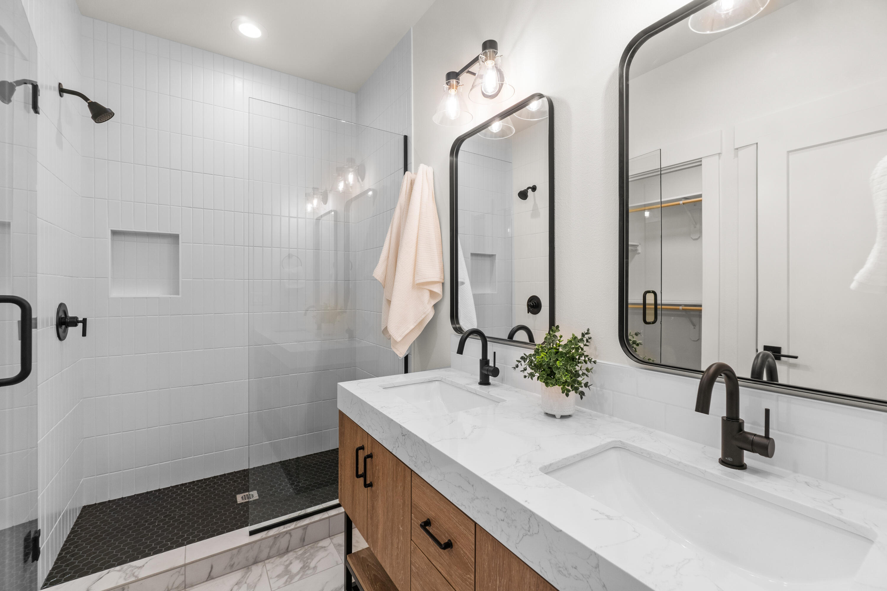 2316 NE Halston Court