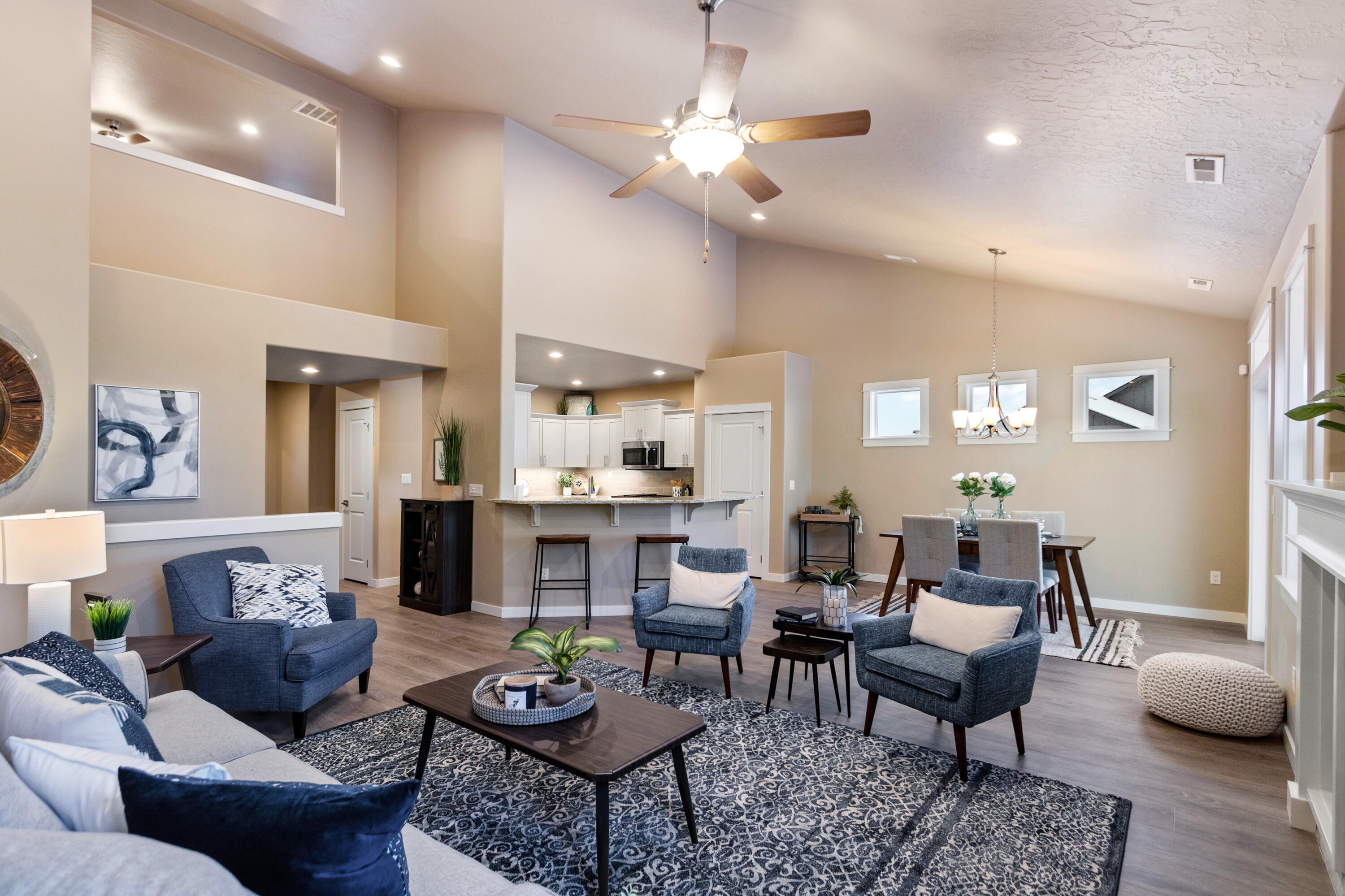 1815 W Williamson Avenue