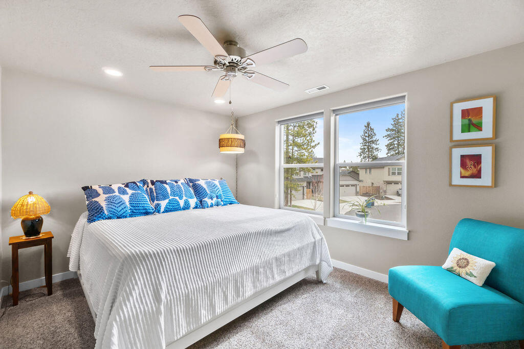 743 N Roundhouse Court