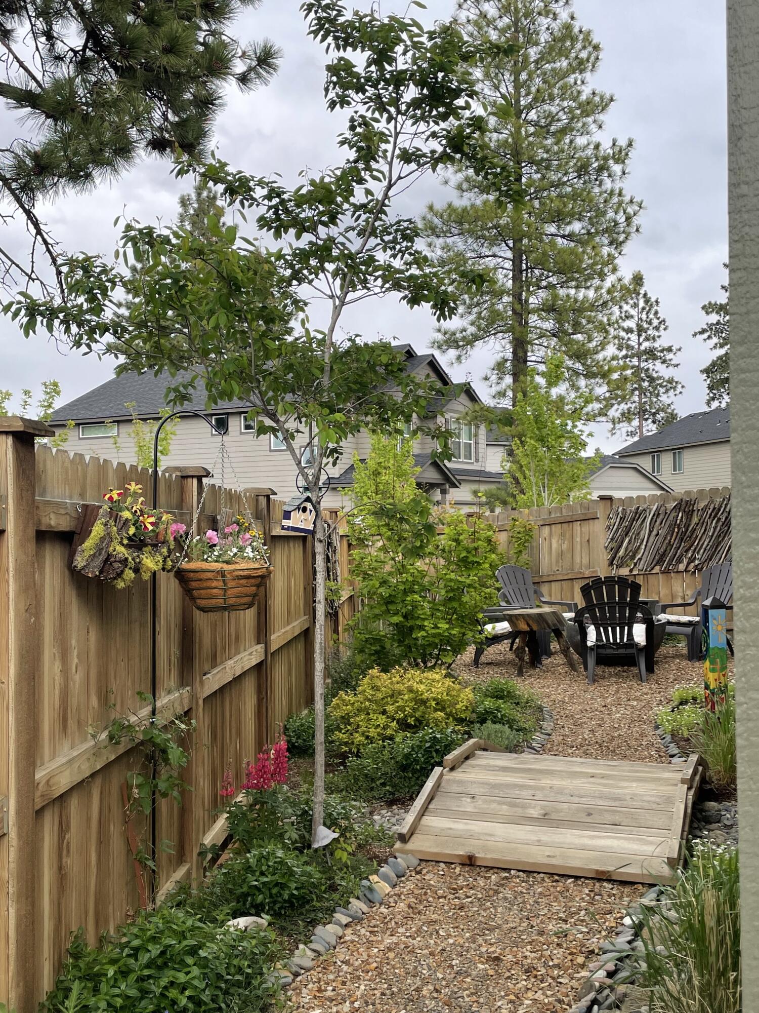 743 N Roundhouse Court