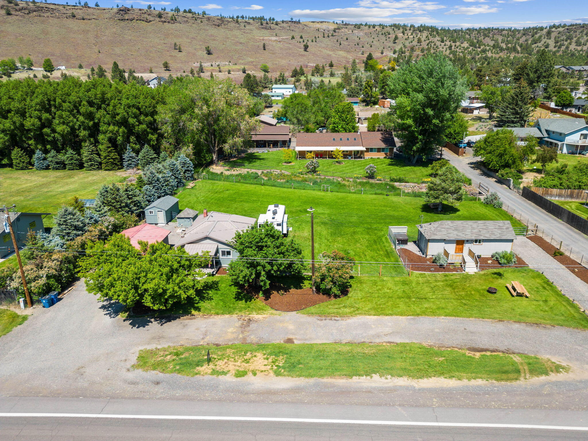 2797 SE Paulina Highway