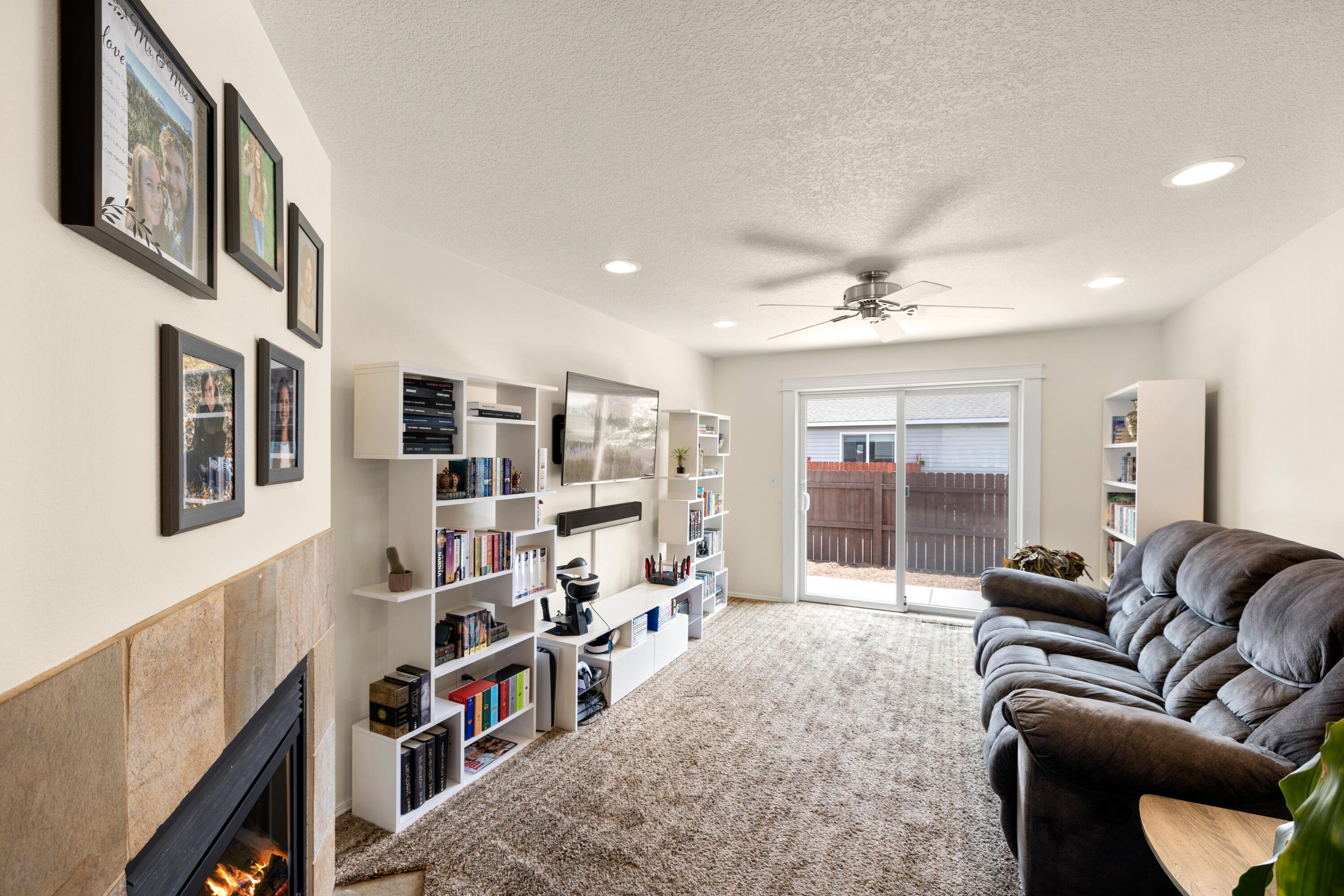 900 NW Spruce Tree Place