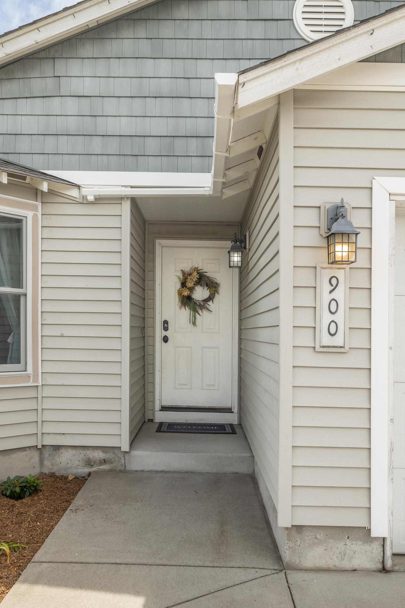 900 NW Spruce Tree Place