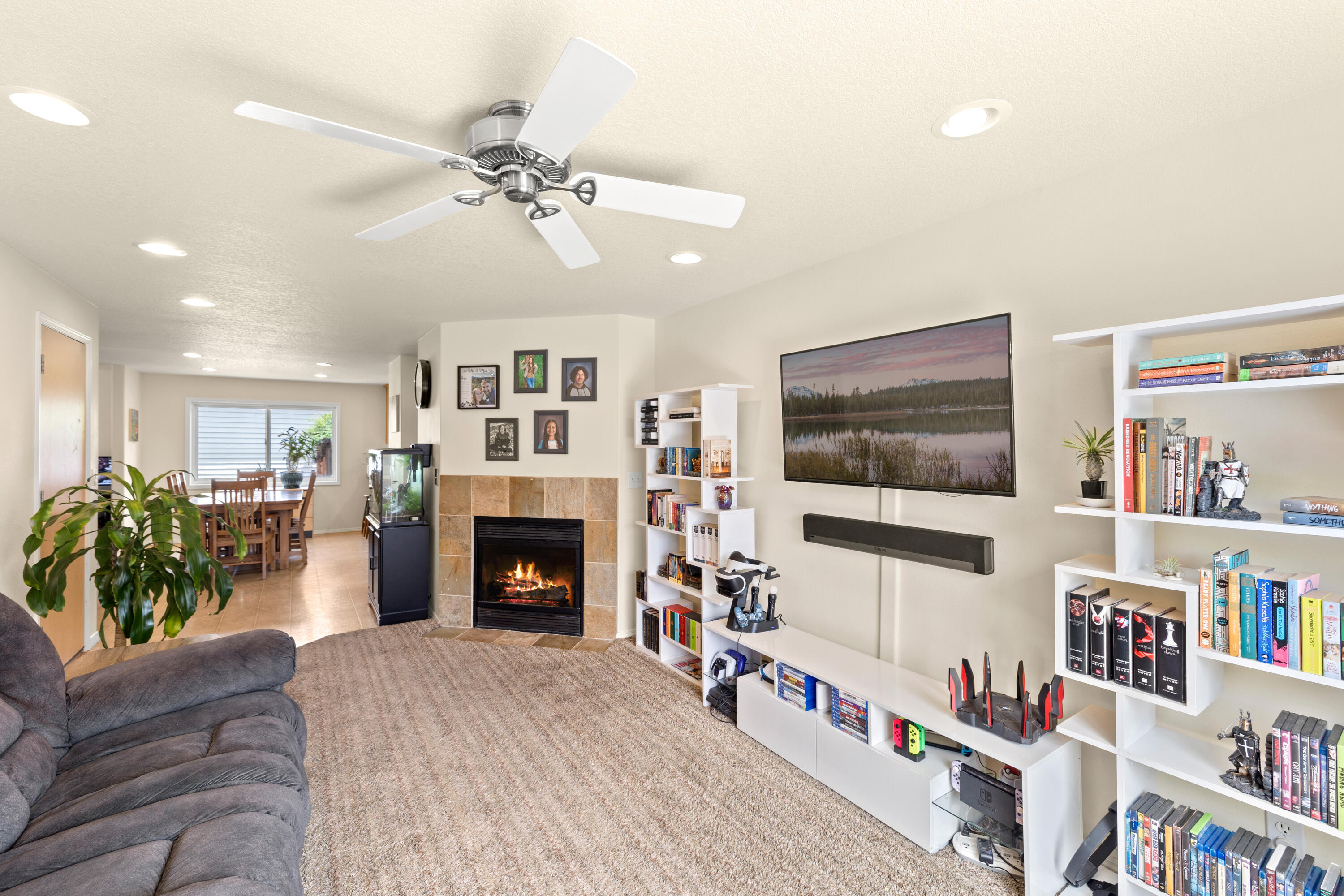 900 NW Spruce Tree Place