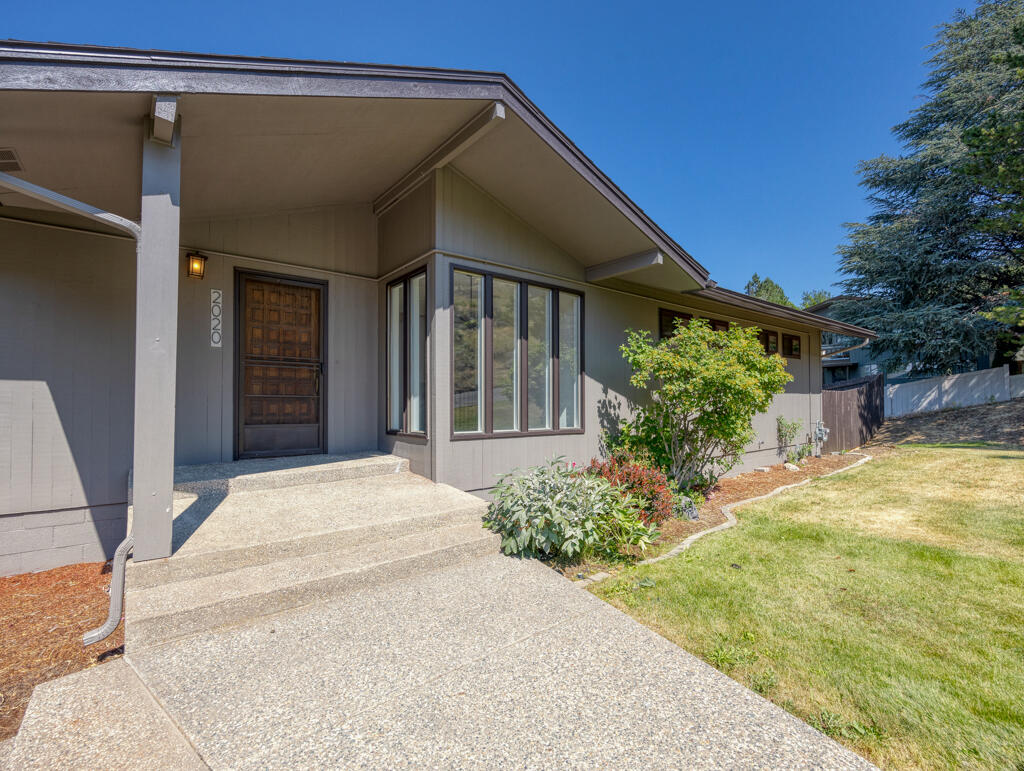 2020 Fairmount Street