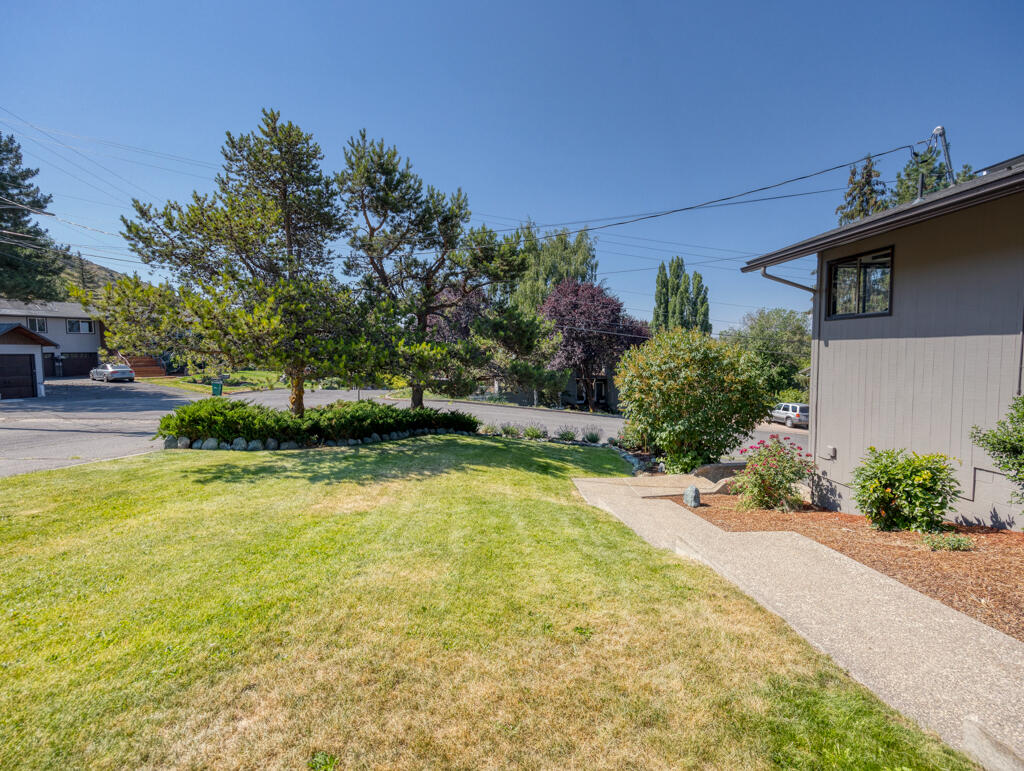 2020 Fairmount Street