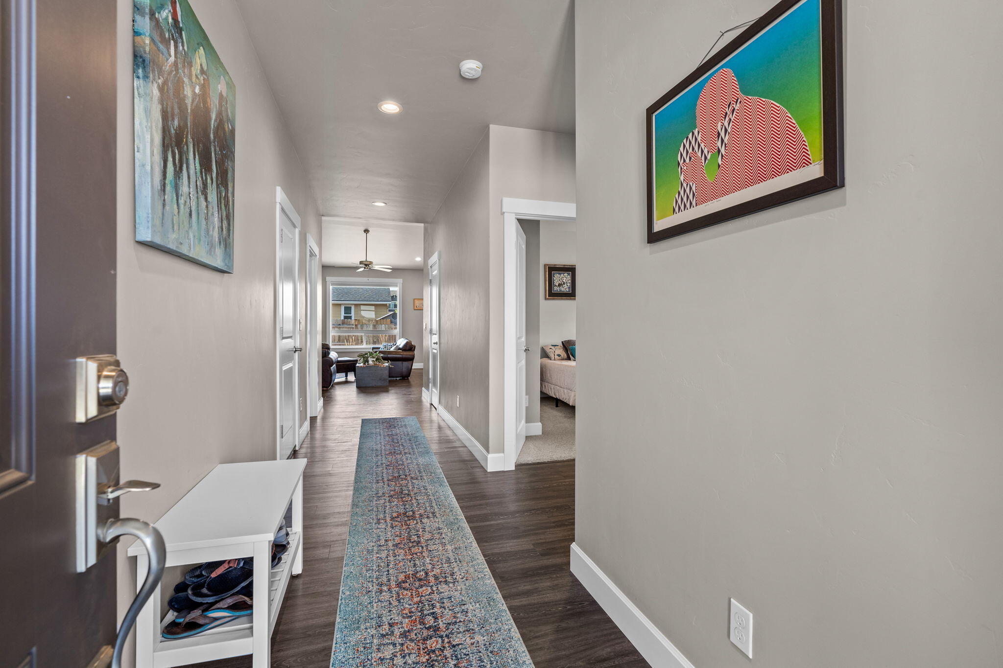 2580 NW Glen Oak Avenue