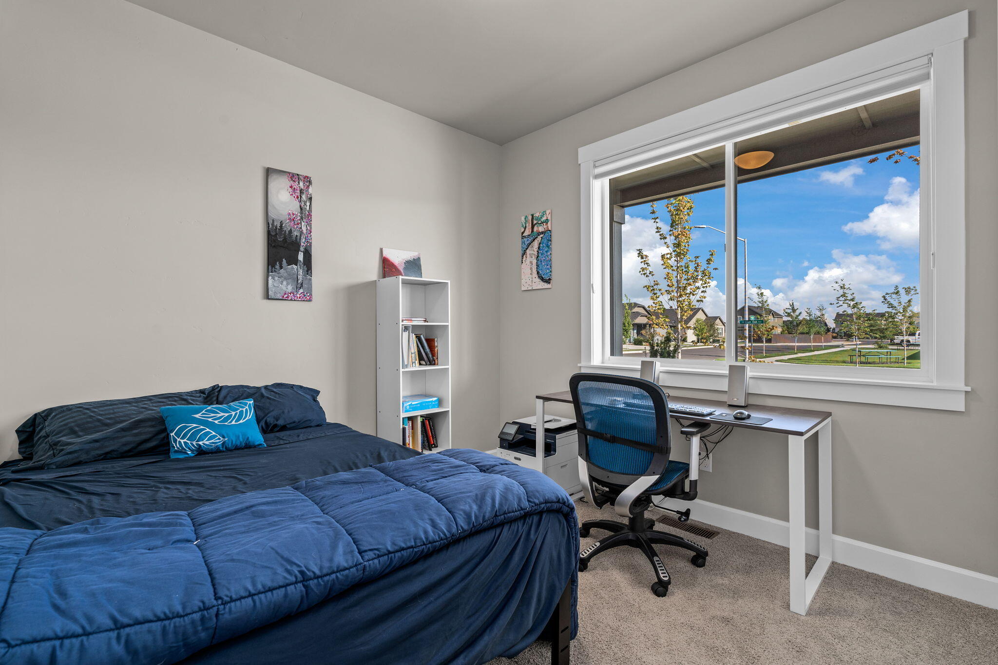 2580 NW Glen Oak Avenue