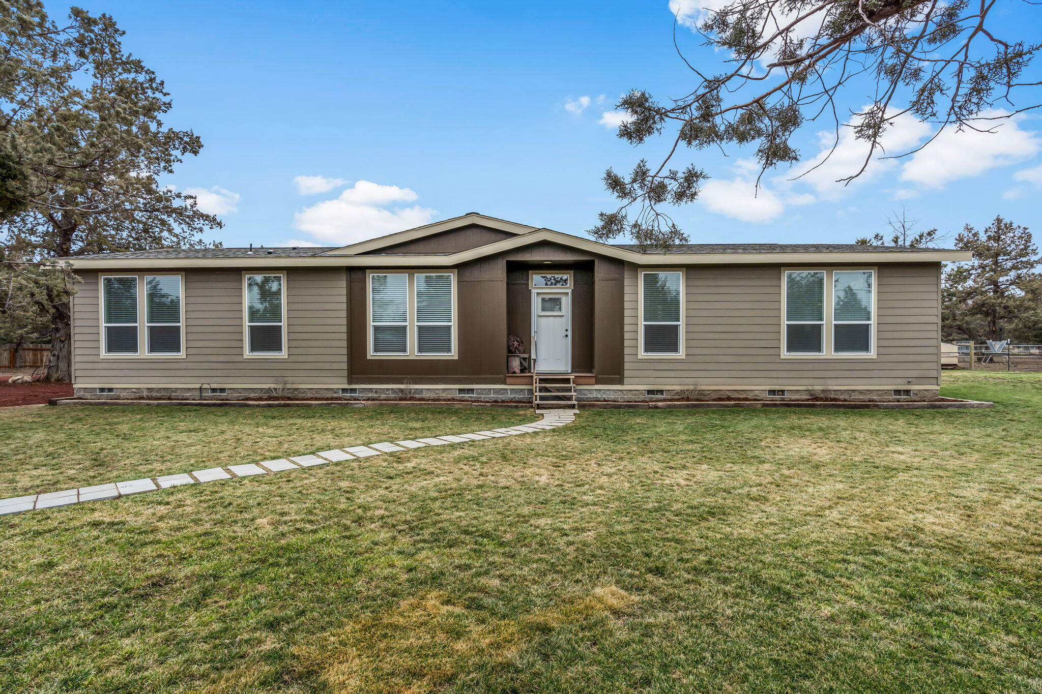 14833 SW Stallion Drive