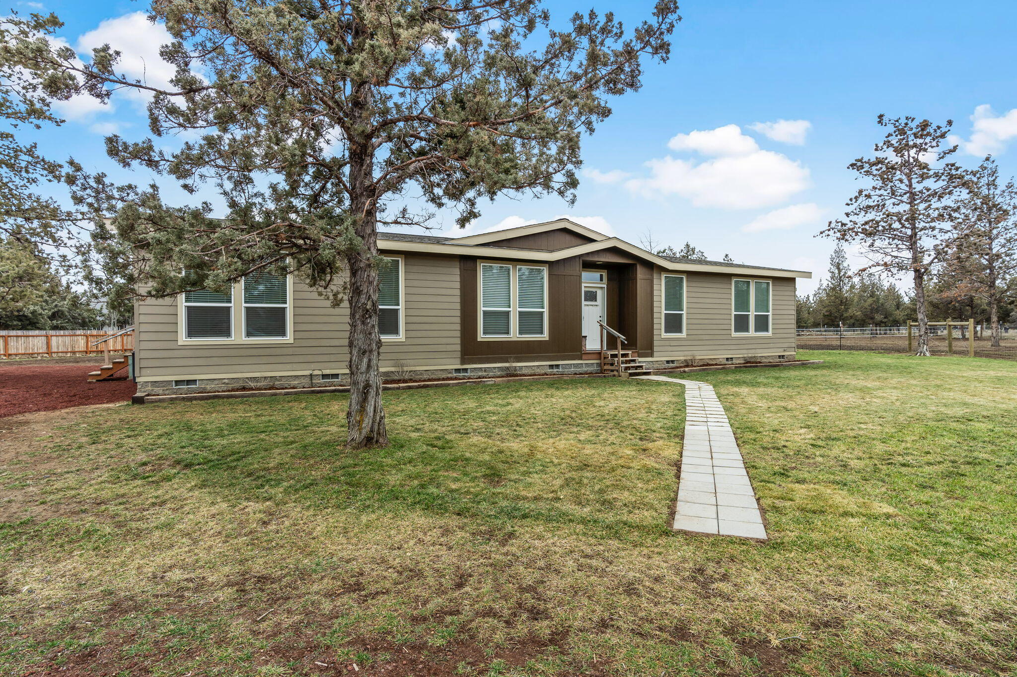 14833 SW Stallion Drive