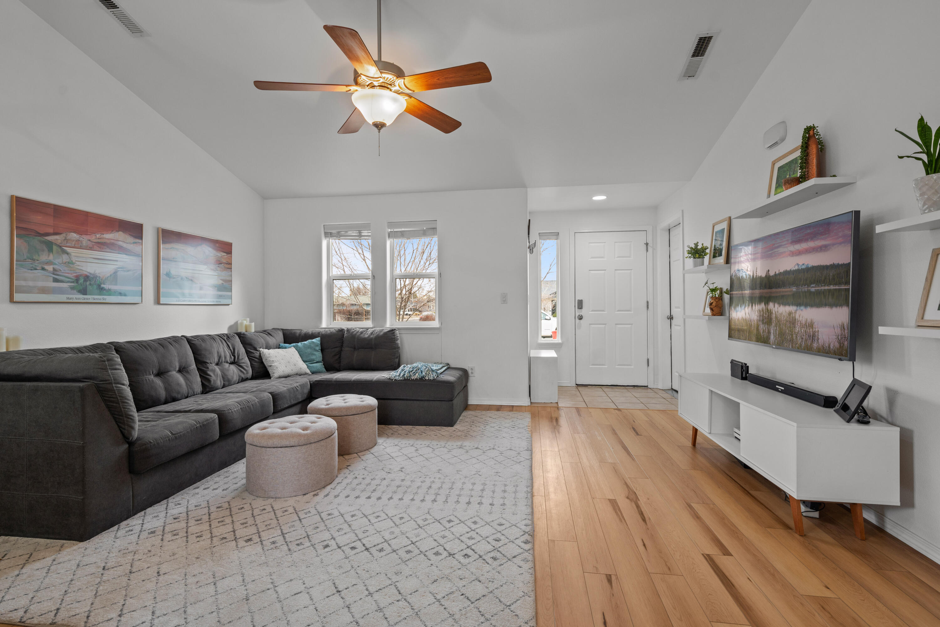 3103 SW Peridot Avenue