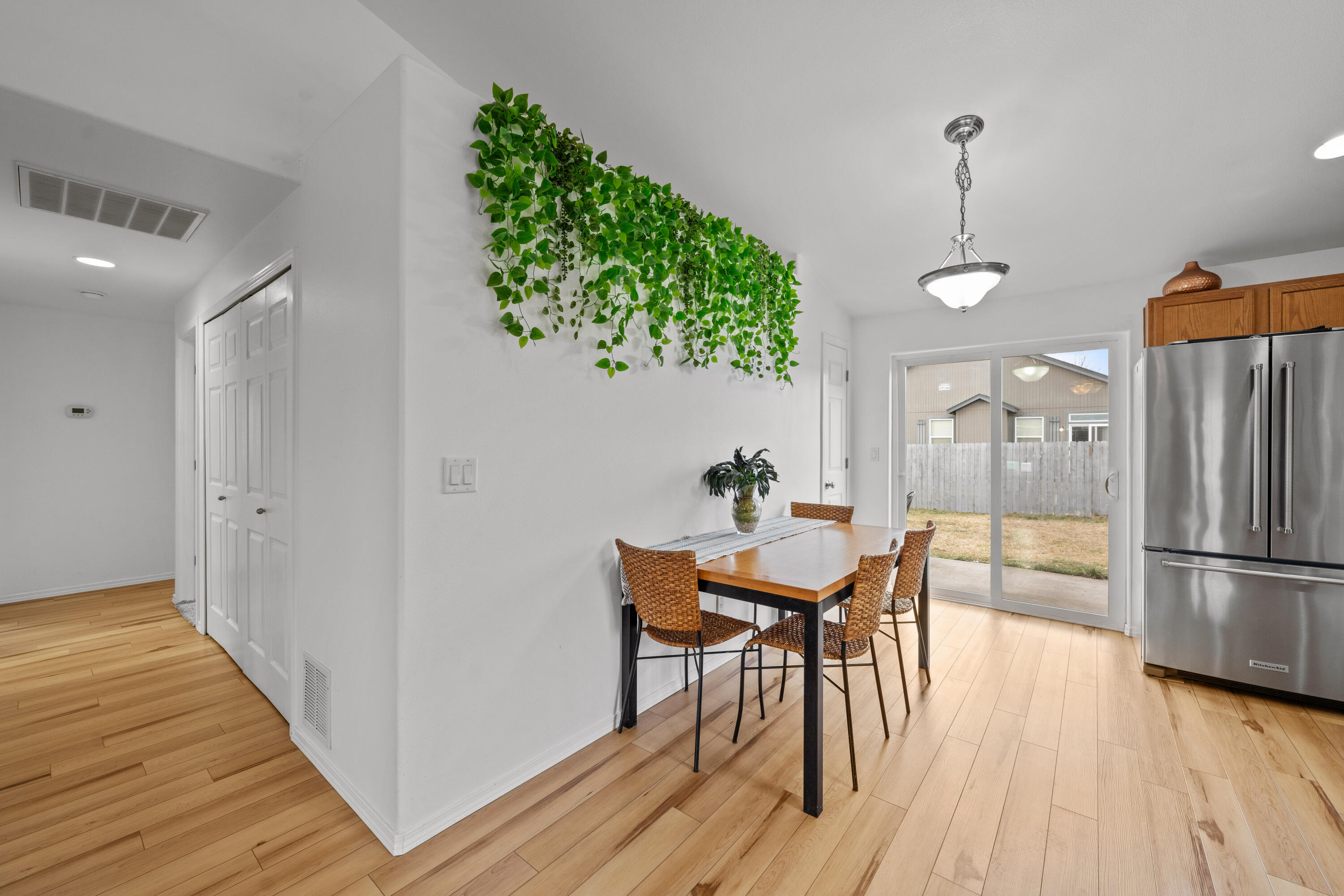 3103 SW Peridot Avenue