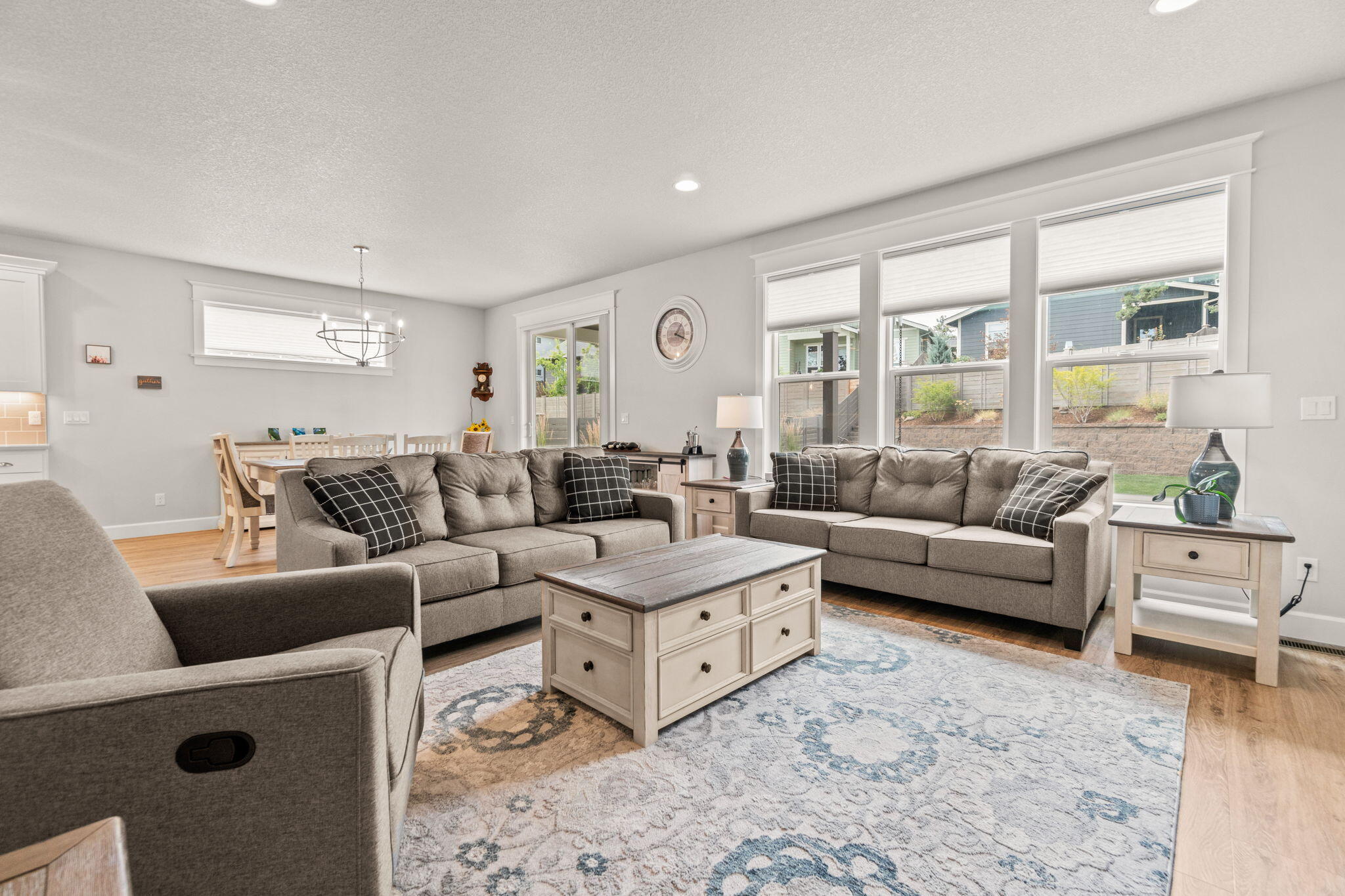 61023 Light Peak Drive