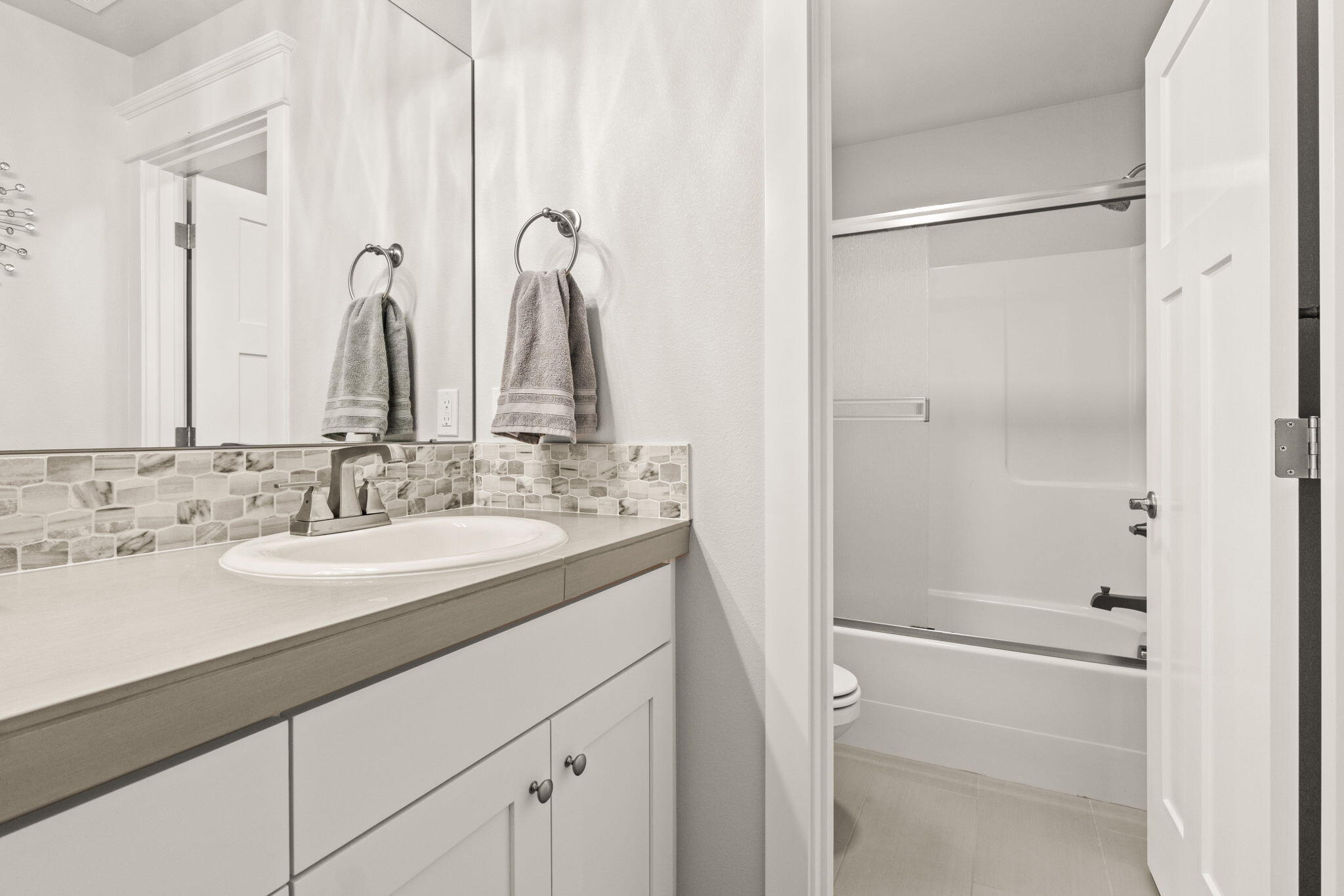 61023 Light Peak Drive