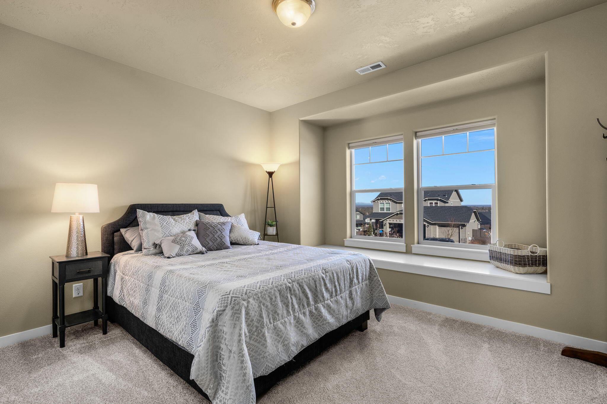 4466 SW Umatilla Avenue